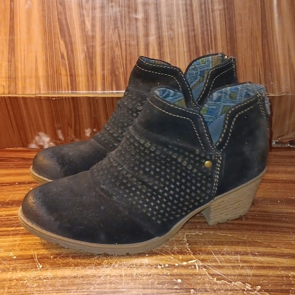 Earth Origins 8 black ankle boots 👢 - Picture 3 of 7